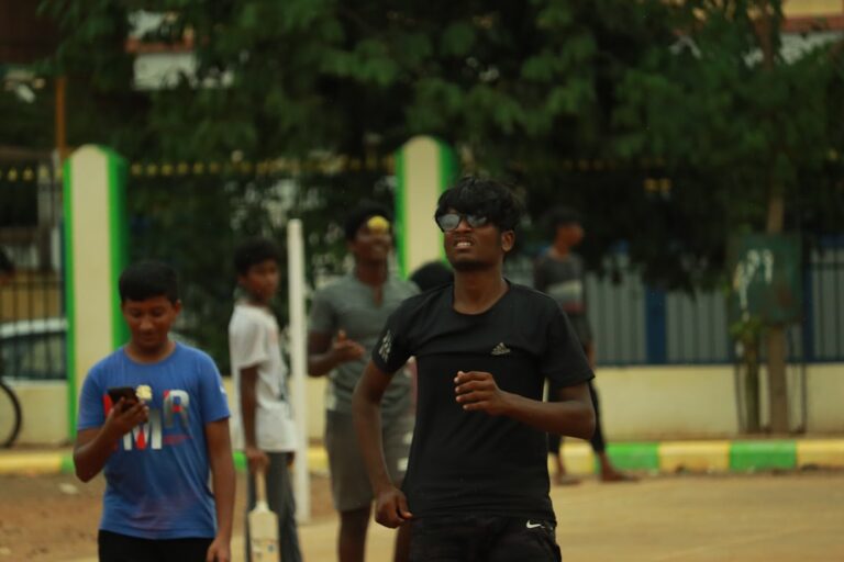 Trener personalny czy sekcja sportowa? Co wybrać na początku kariery dziecka?